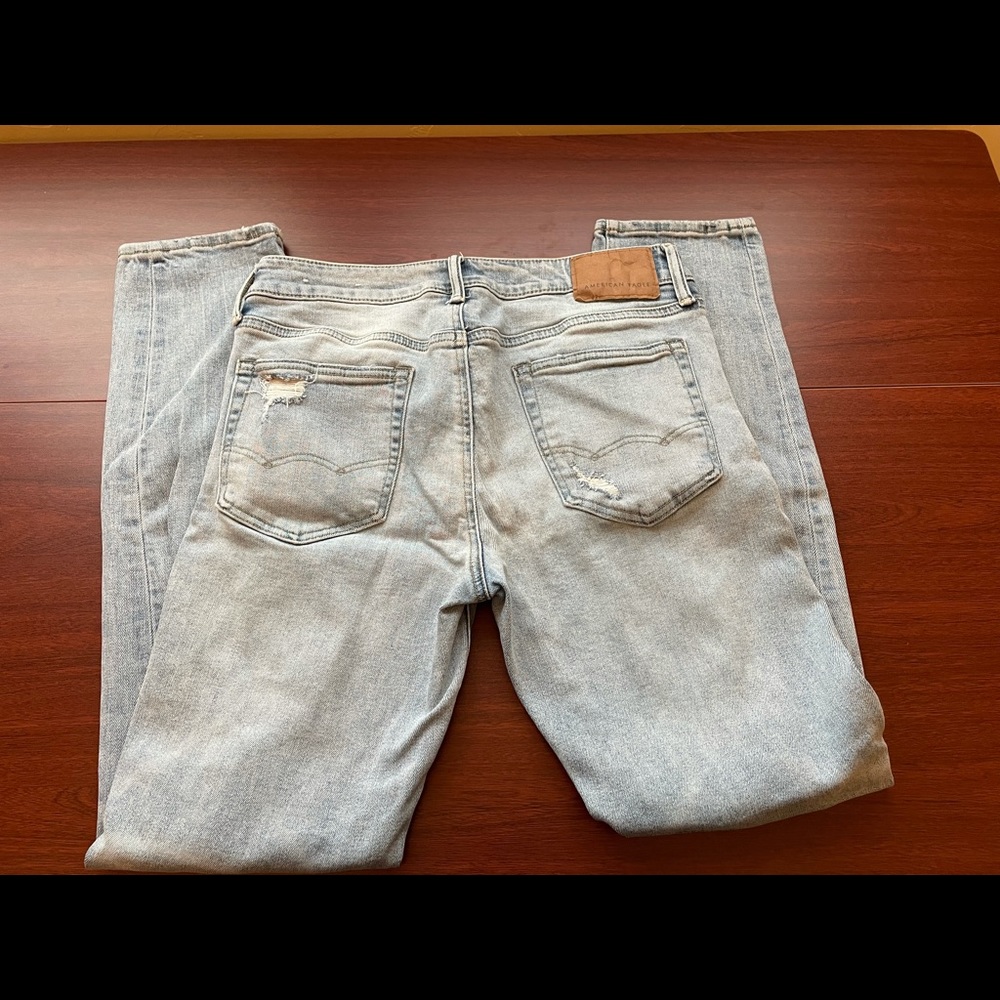 American Eagle men’s jeans